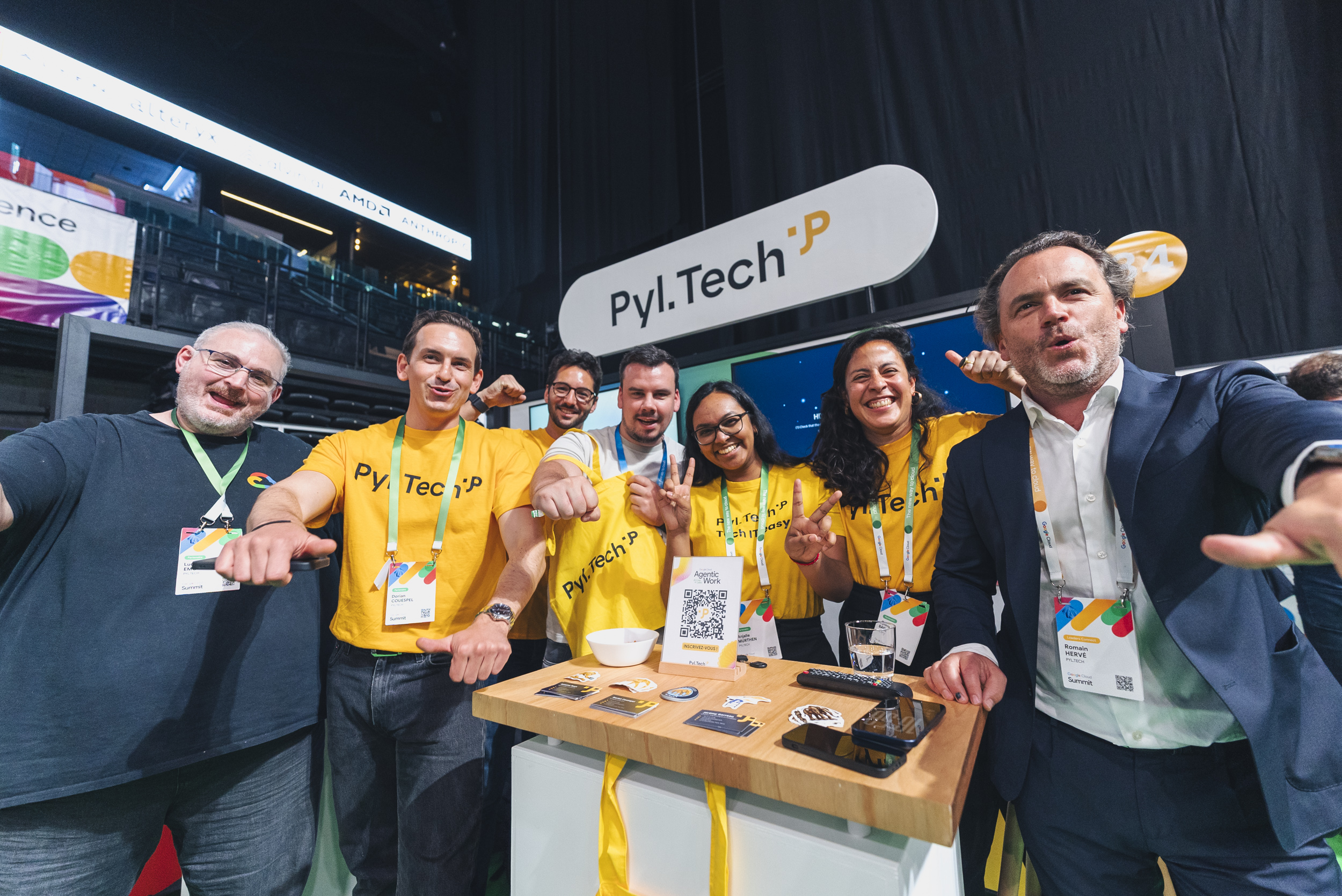 L'équipe Pyl.Tech au stand